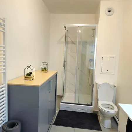 Entre Paris Et Appartement *